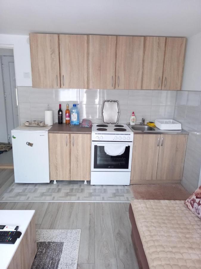 Apartament Mala Kuca Foca Zewnętrze zdjęcie